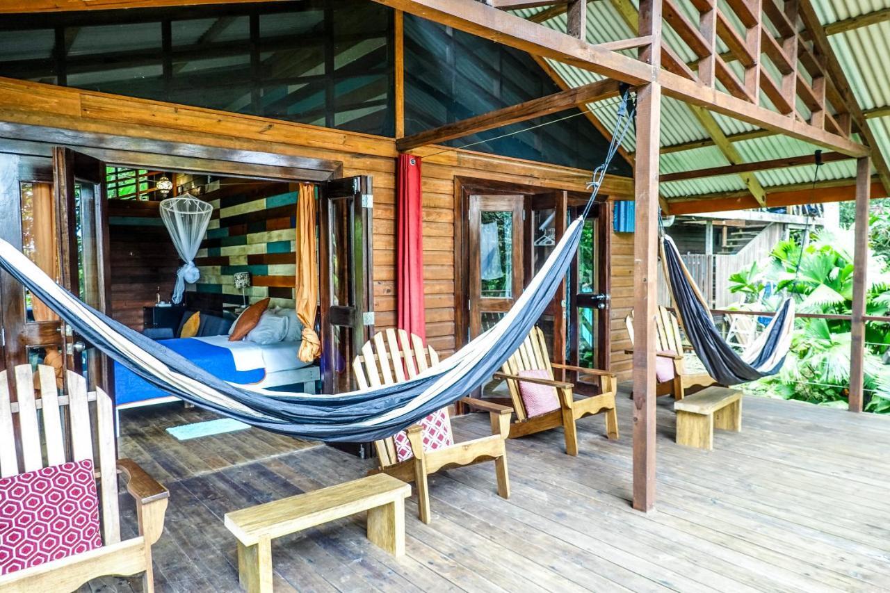 Bed and Breakfast Surf Break At Paunch Bocas del Toro Esterno foto
