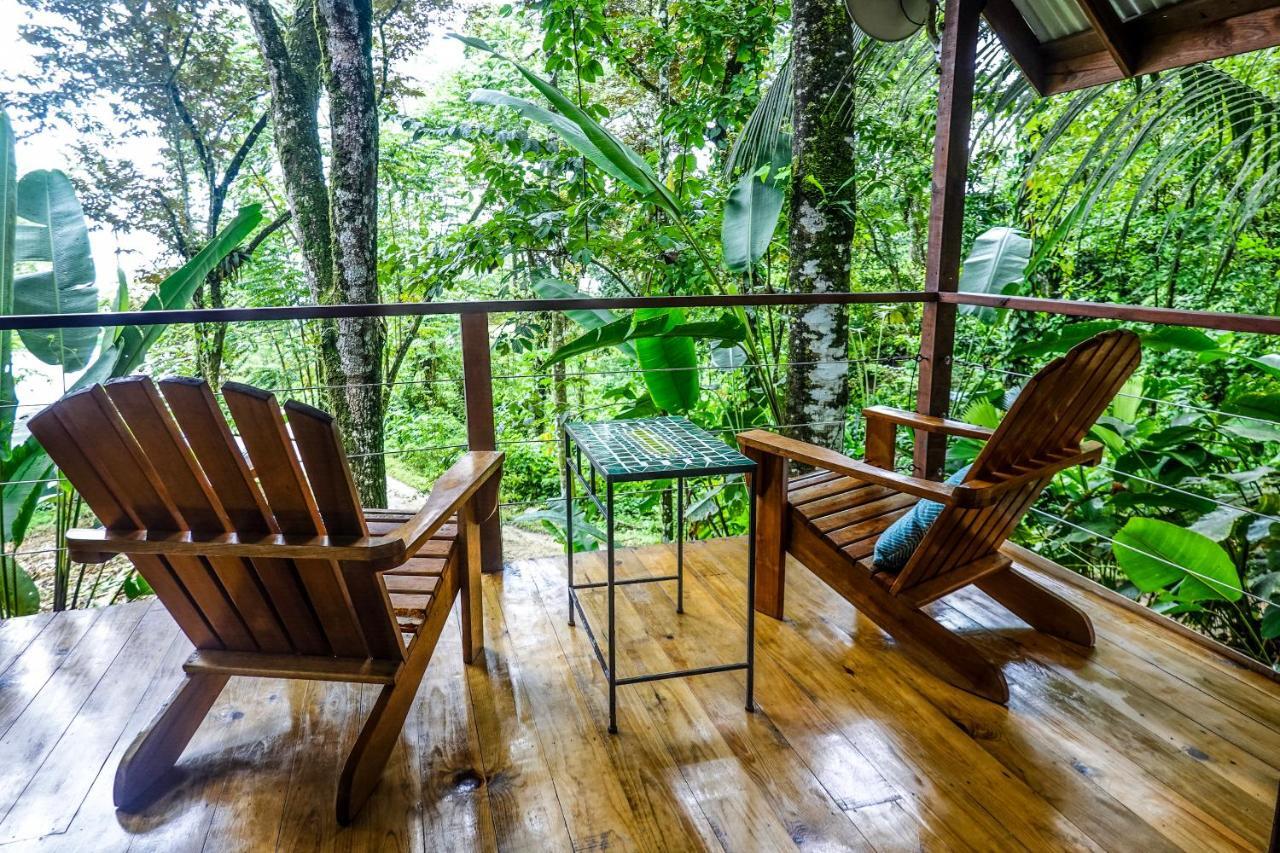 Bed and Breakfast Surf Break At Paunch Bocas del Toro Esterno foto
